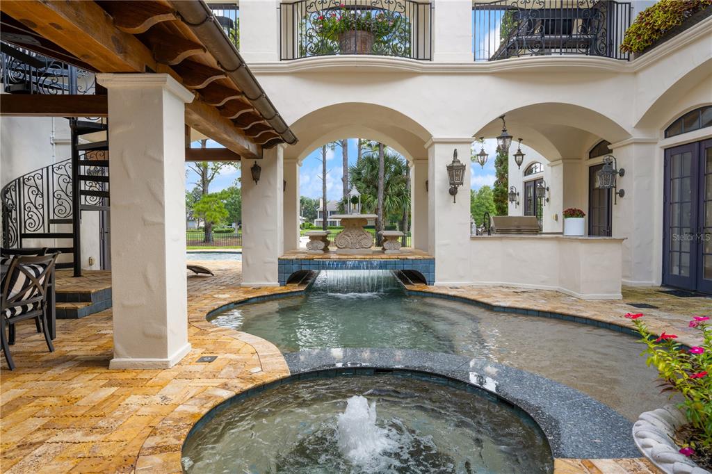 KEENES POINTE - Residential