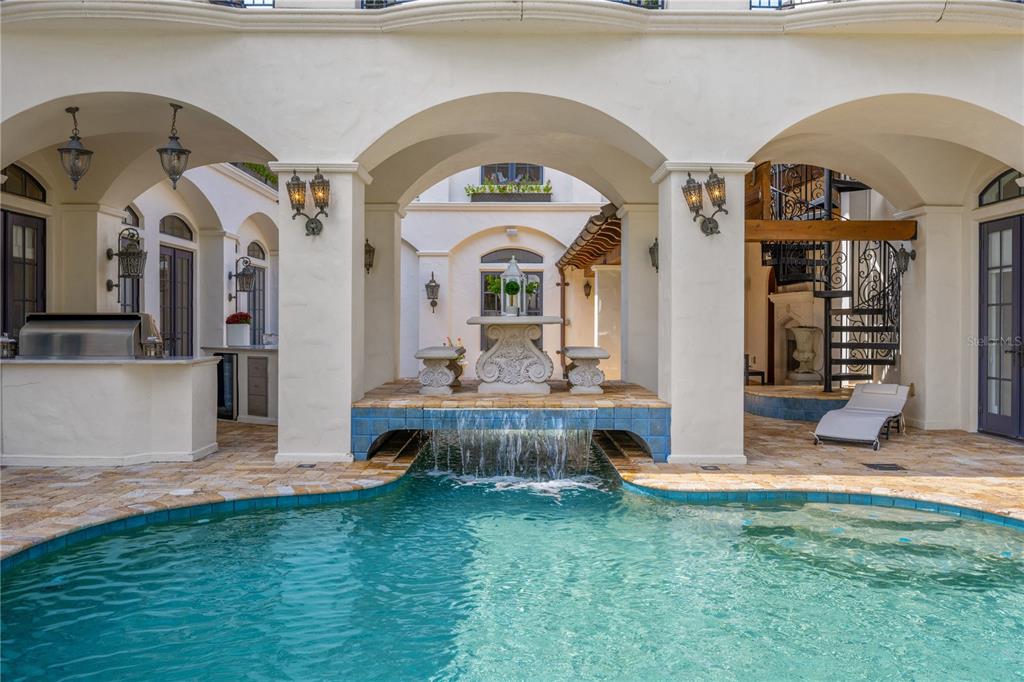 KEENES POINTE - Residential