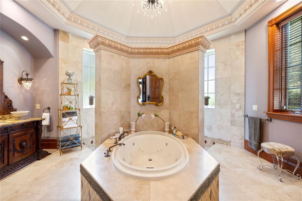 KEENES POINTE - Residential