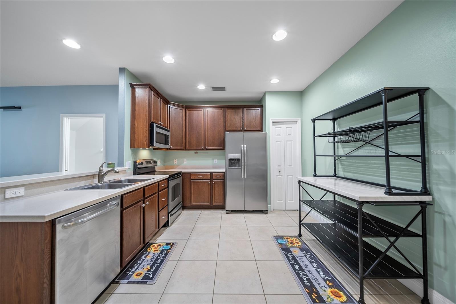 HARBOR RIDGE OF PALM HARBOR - Residential Lease