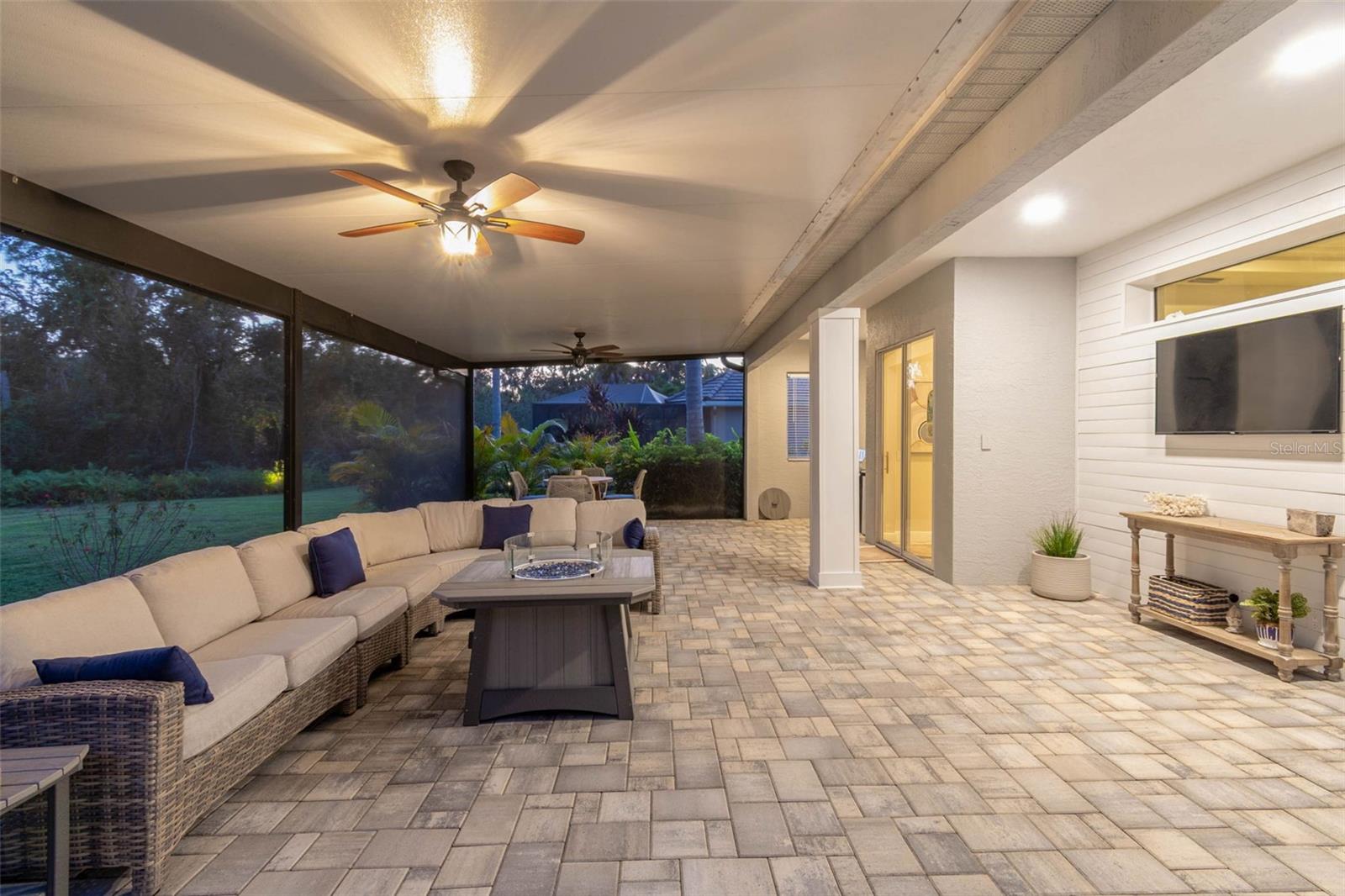 2354 LITTLE COUNTRY ROAD