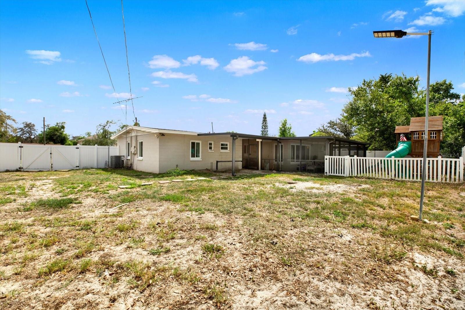 TEMPLE TERRACE GARDENS NO 3 - Residential