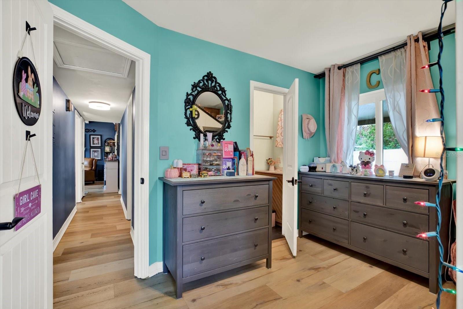 TEMPLE TERRACE GARDENS NO 3 - Residential