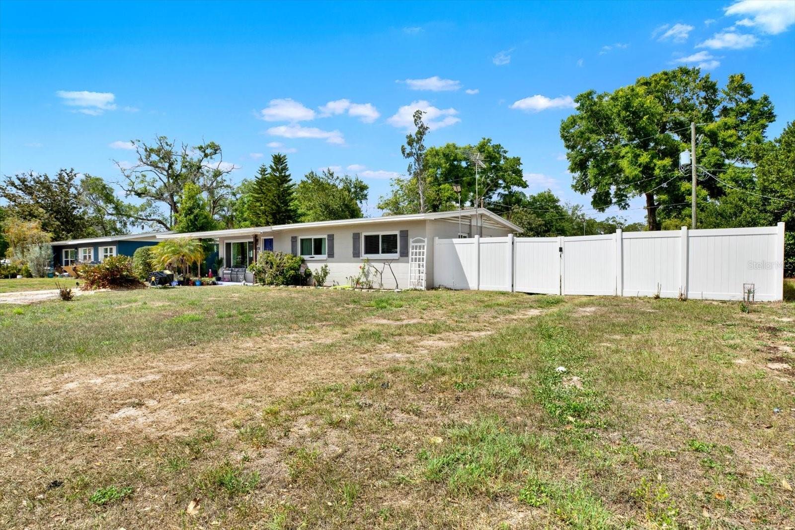 TEMPLE TERRACE GARDENS NO 3 - Residential