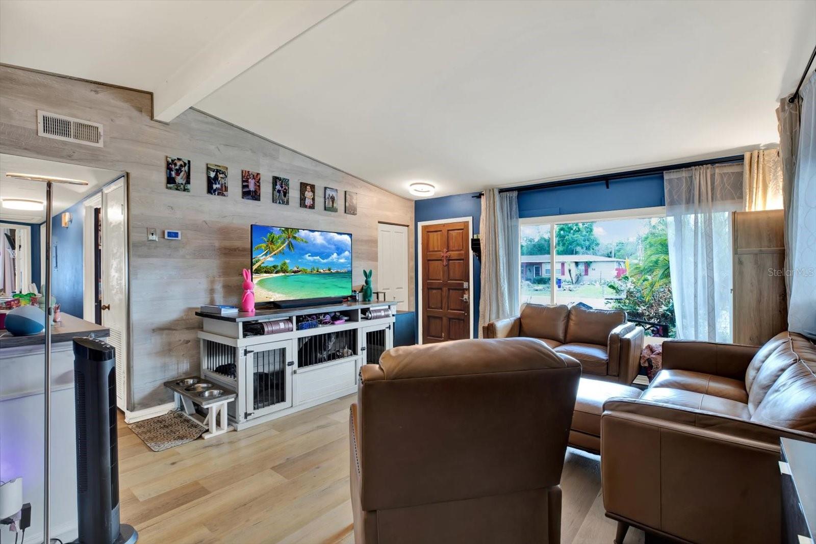 TEMPLE TERRACE GARDENS NO 3 - Residential