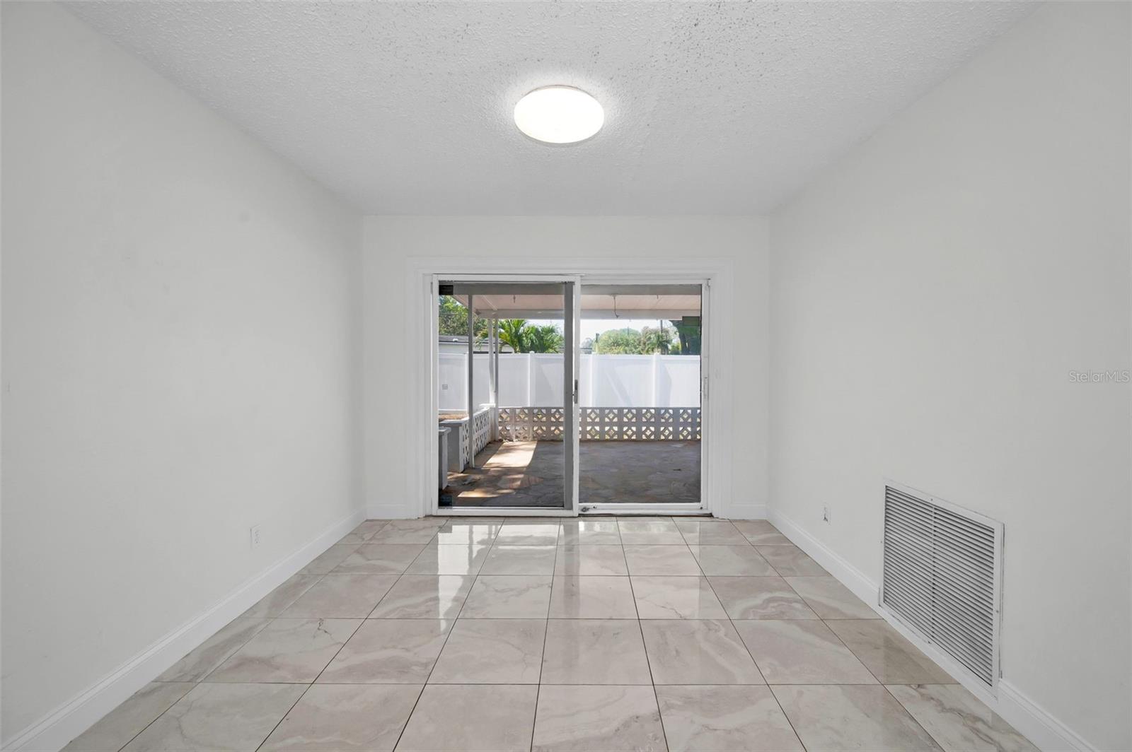 BRENTWOOD HEIGHTS 3RD ADD - Residential