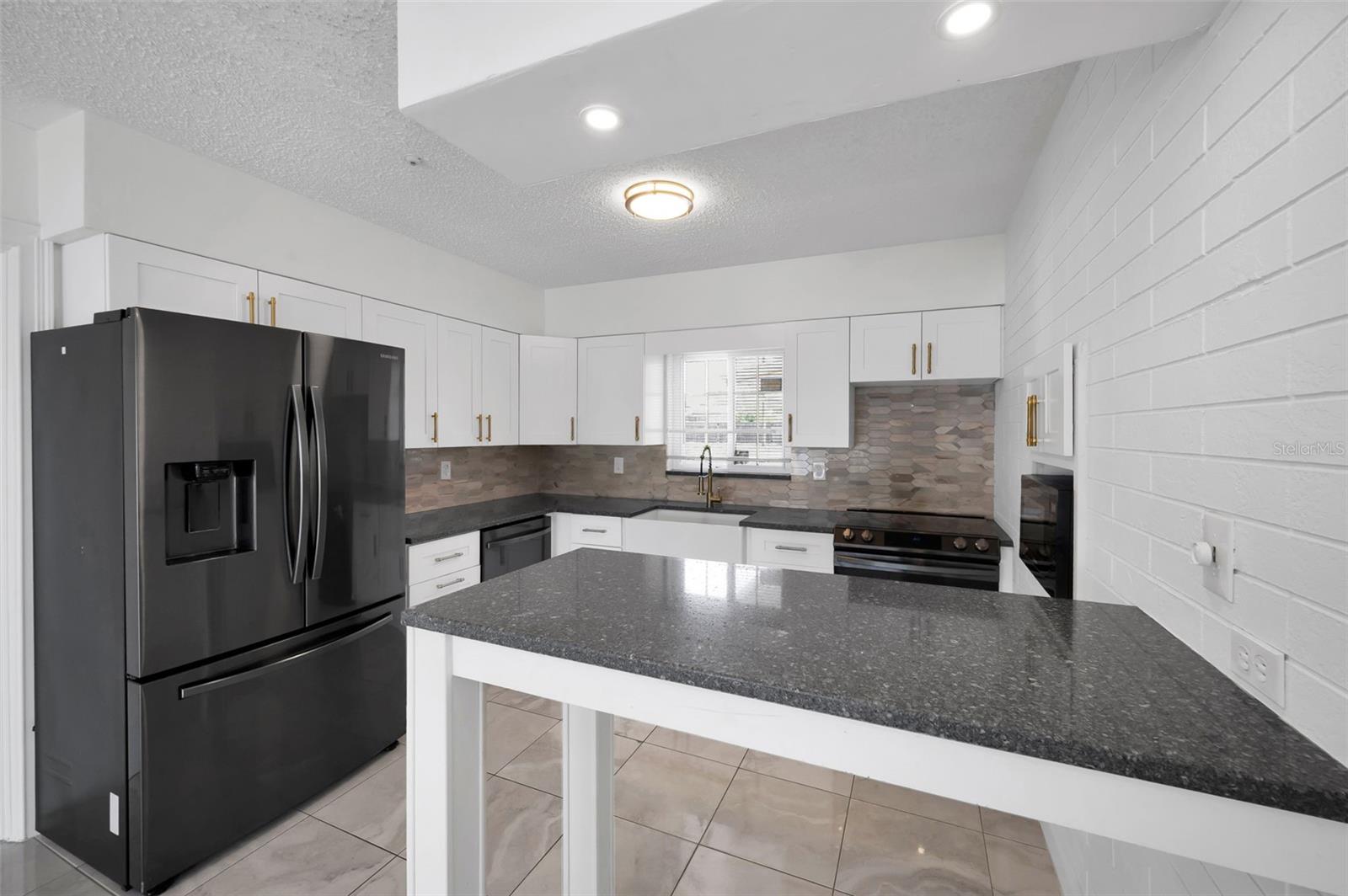 BRENTWOOD HEIGHTS 3RD ADD - Residential