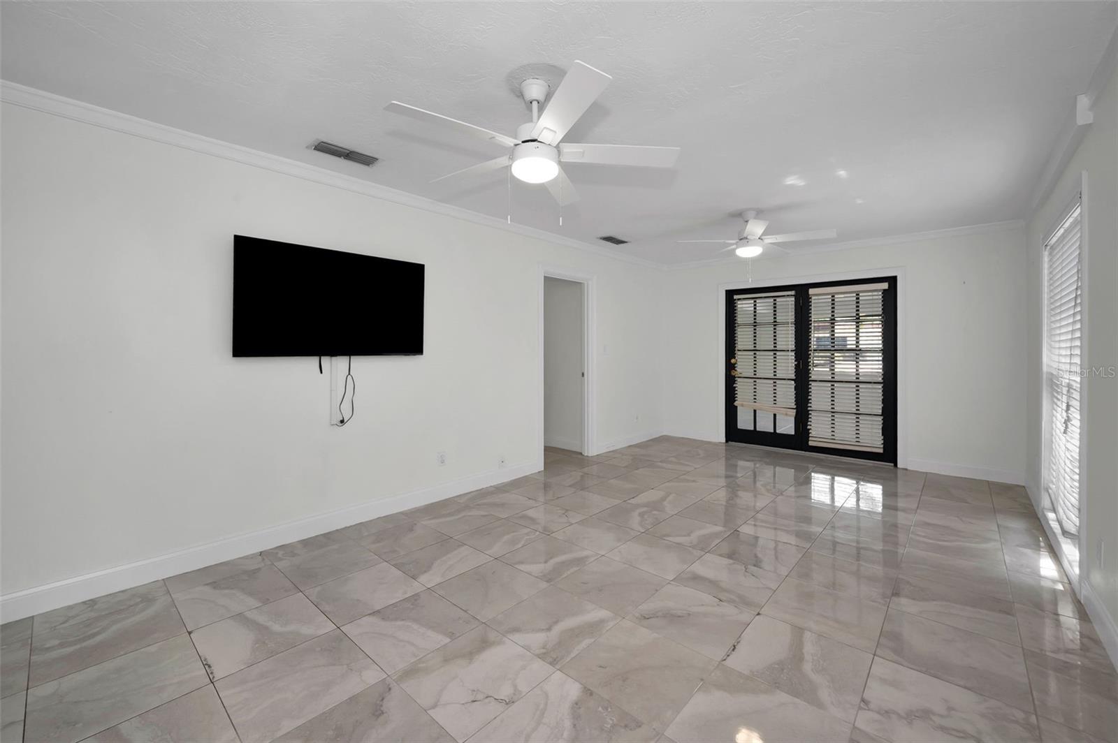 BRENTWOOD HEIGHTS 3RD ADD - Residential