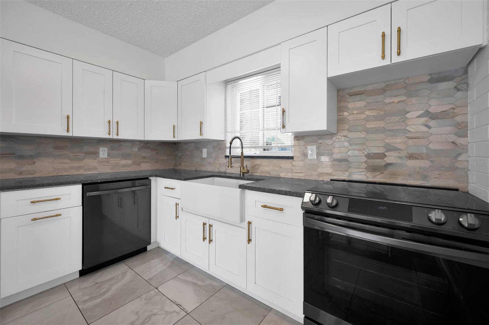 BRENTWOOD HEIGHTS 3RD ADD - Residential