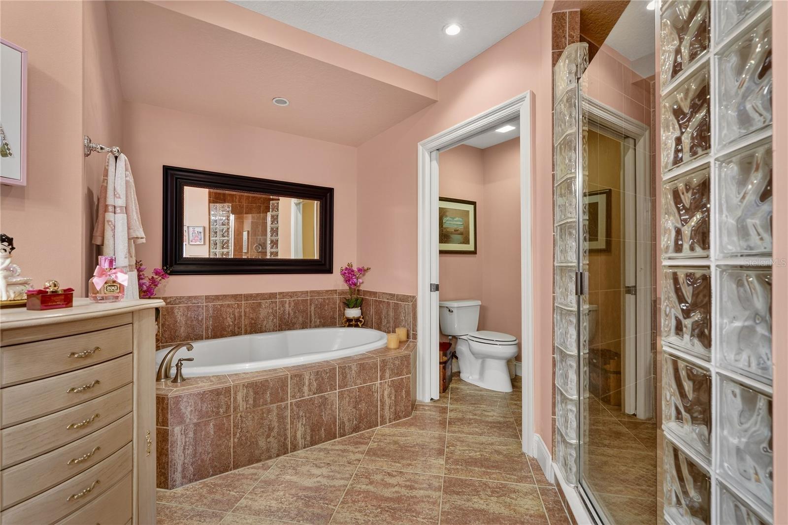 PALMA BELLA CONDO - Residential