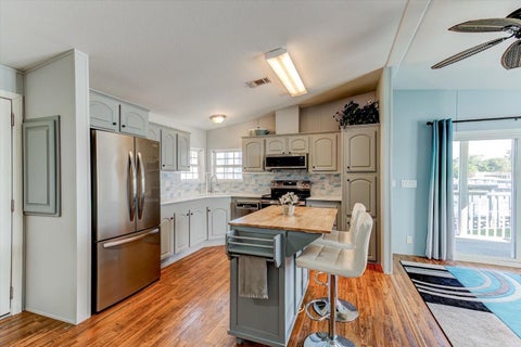 Tiny photo for 1440 S Shore Drive, Tavares, FL 32778 (MLS # G5119270)