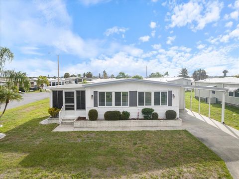522 PARKWOOD AVENUE NORTH PORT FL 34287