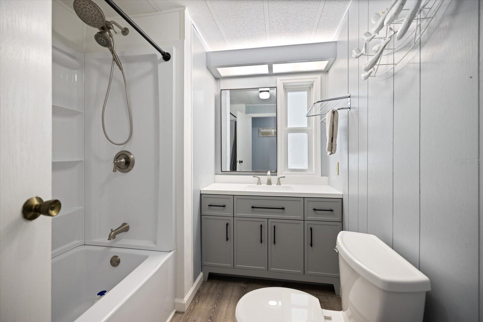 HARBOR COVE - Residential