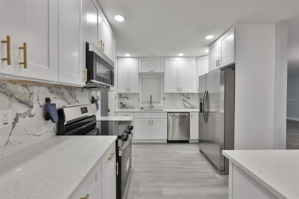 Photo of 1007 Strawpocket Place, Sun City Center, FL 33573 (MLS # TB8470265)