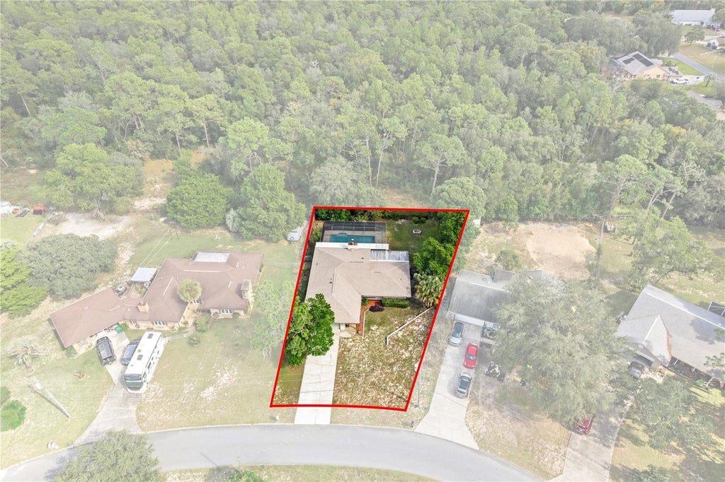Photo of 5512 W Pine Circle, Crystal River, FL 34429 (MLS # OM734085)