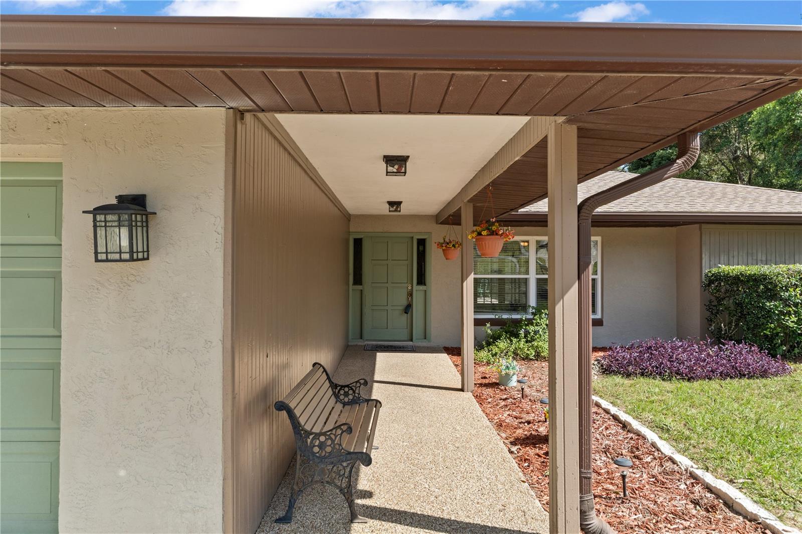 5512 W PINE CIRCLE