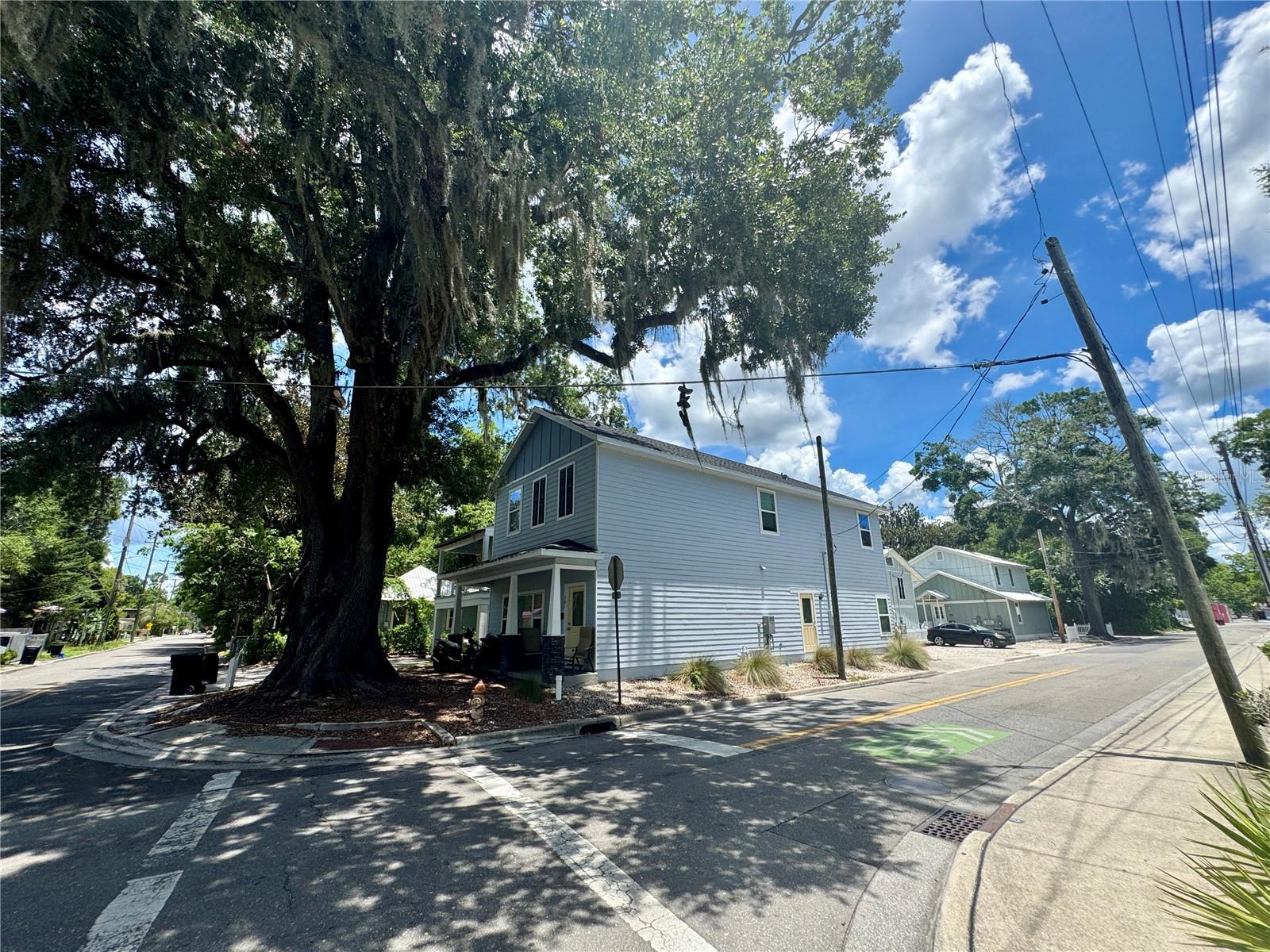 301 NW 8TH STREET