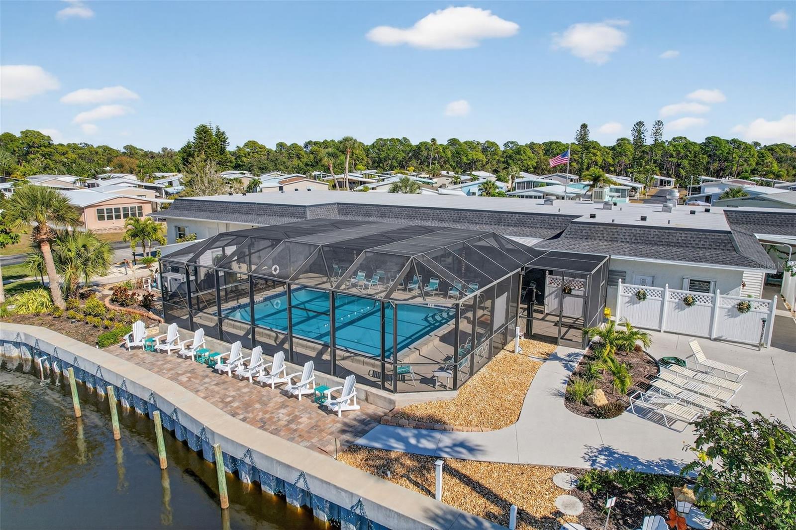 POLYNESIAN VILLAGE - Residential