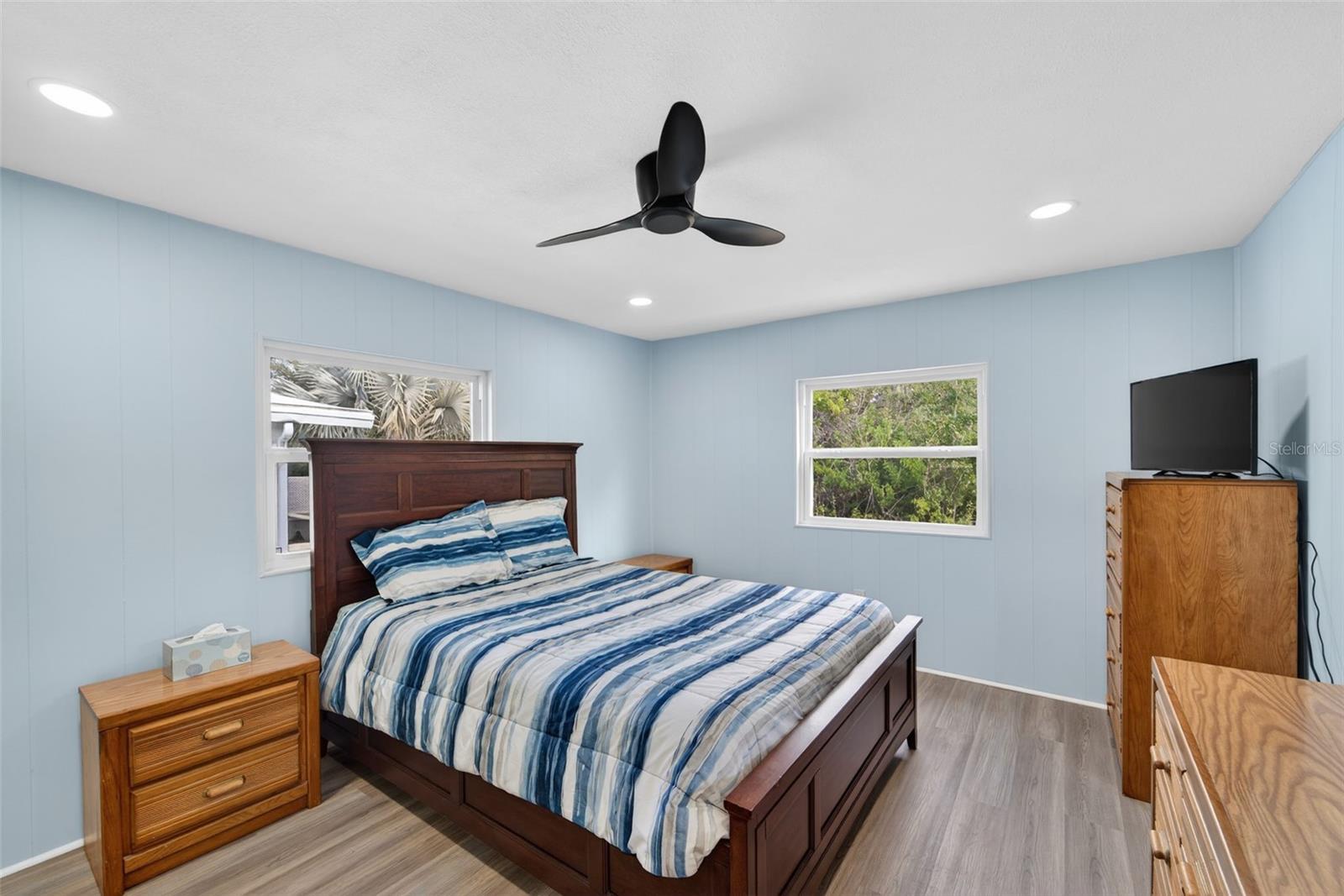 POLYNESIAN VILLAGE - Residential