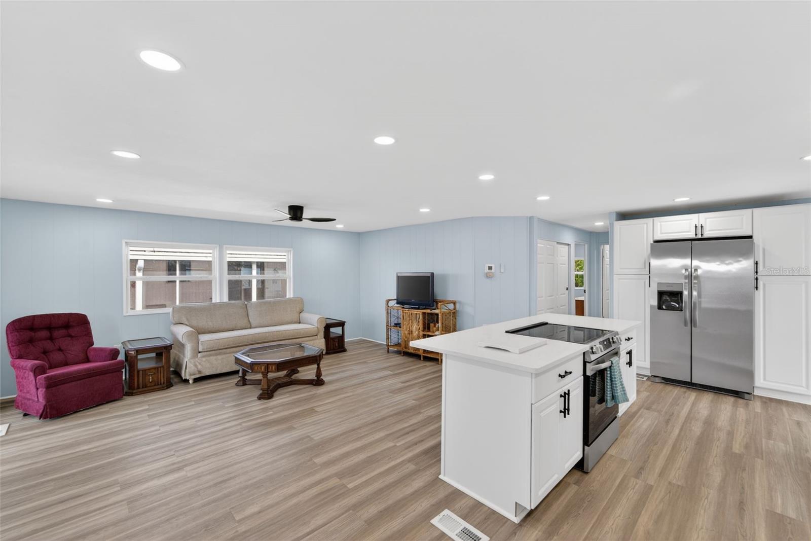 POLYNESIAN VILLAGE - Residential