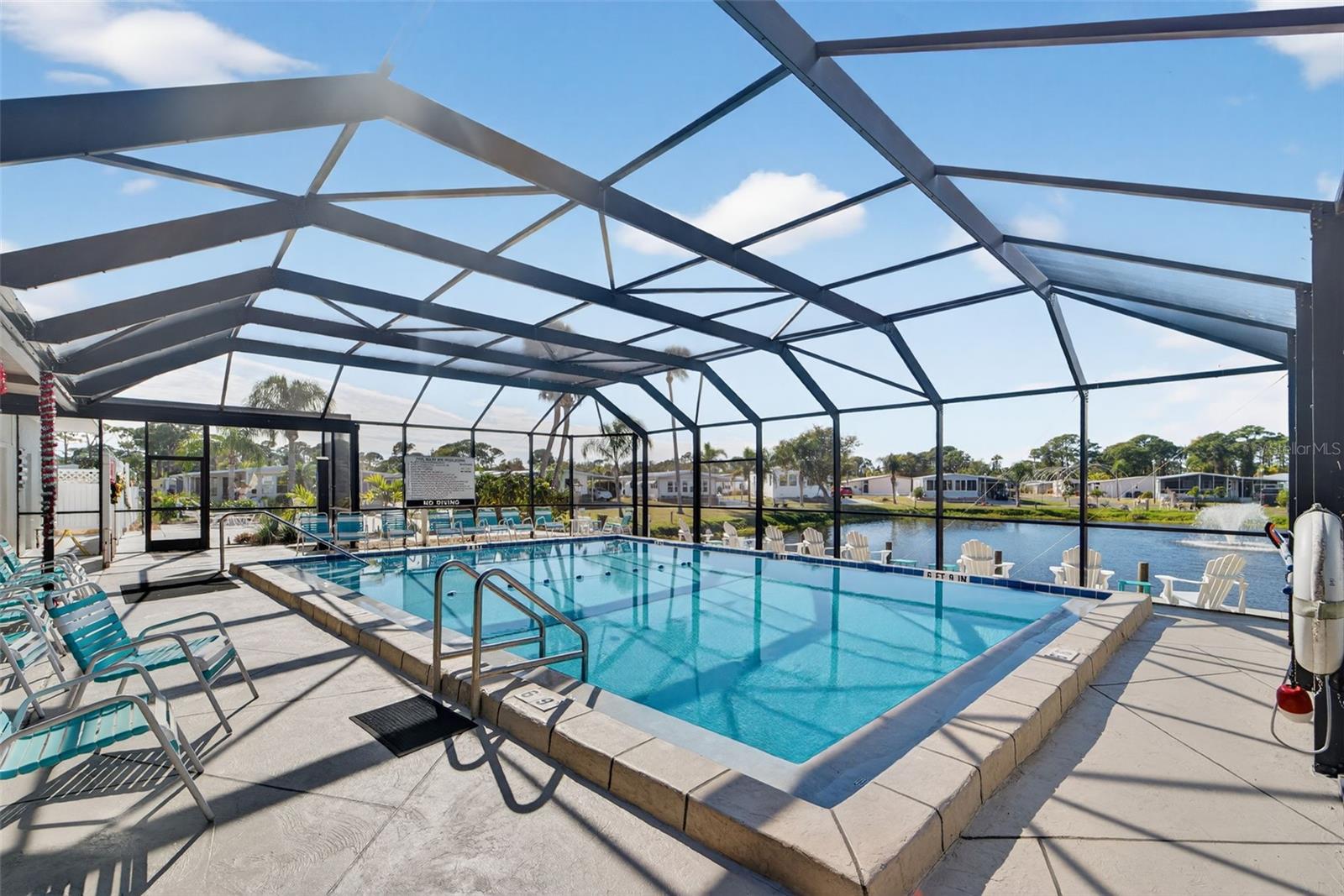 POLYNESIAN VILLAGE - Residential