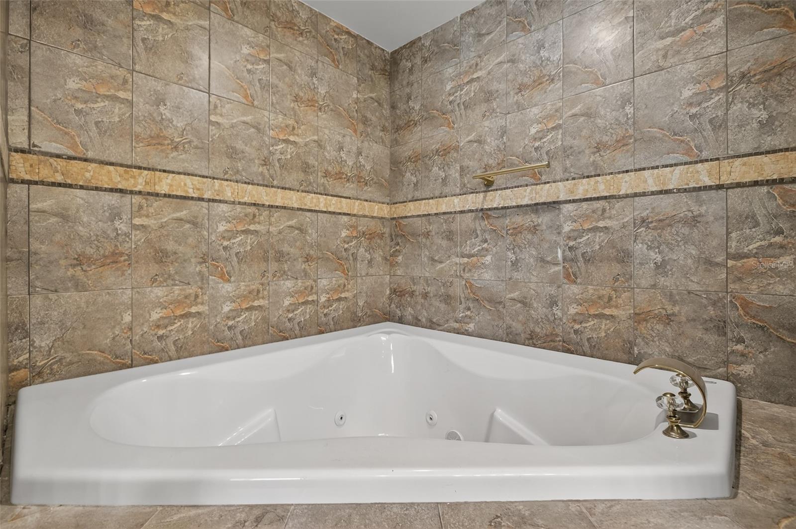 ALACHUA HIGHLANDS - Residential