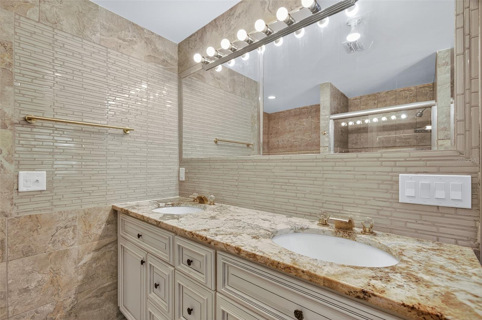 ALACHUA HIGHLANDS - Residential