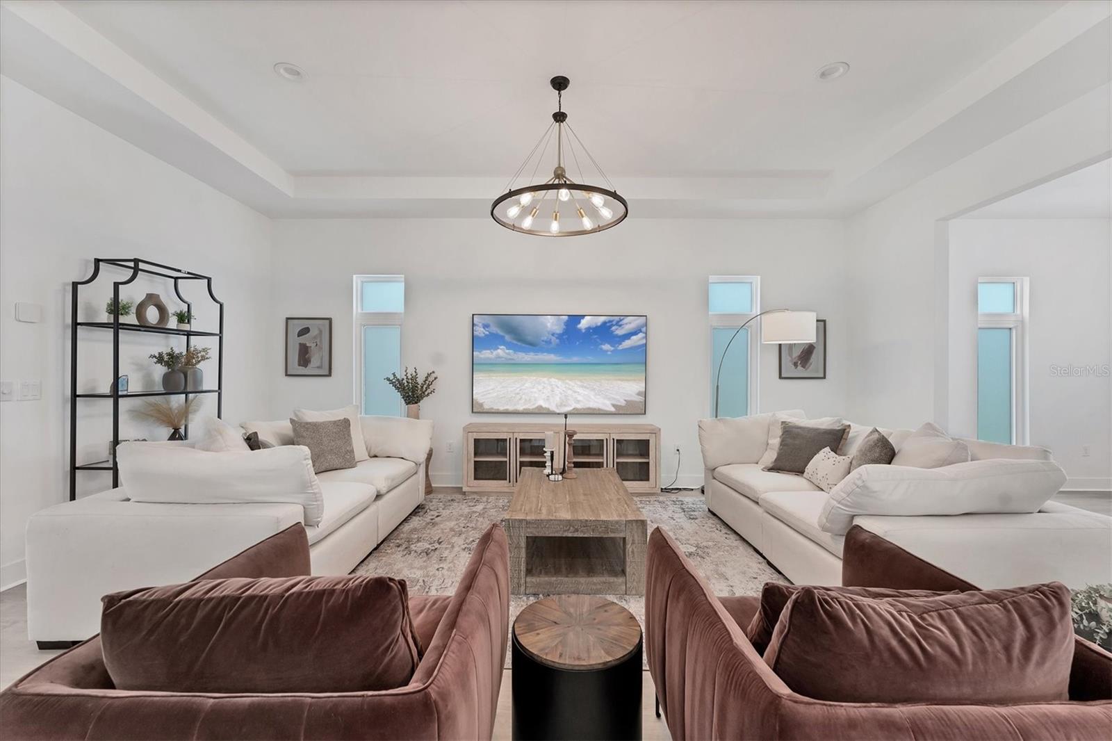 AQUA LAGOON - Residential Lease