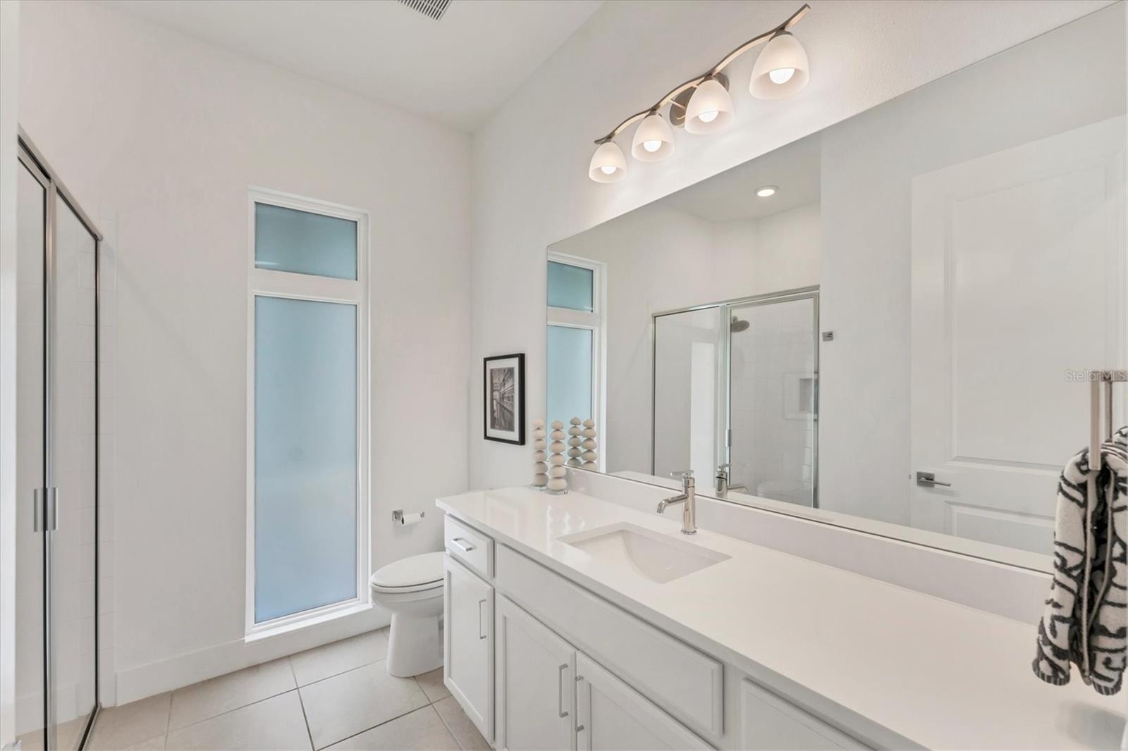 AQUA LAGOON - Residential Lease