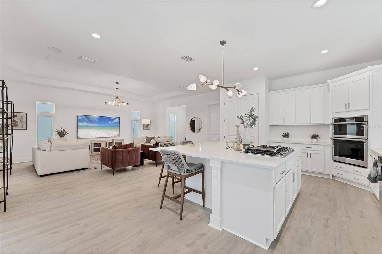 AQUA LAGOON - Residential Lease