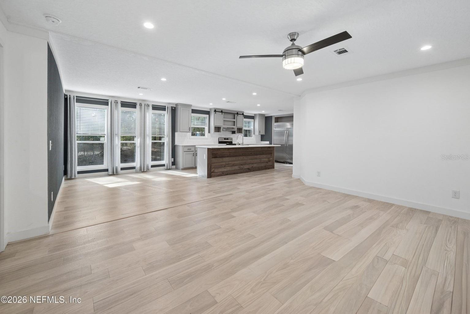 BIG TREE LAKES SEC B - Residential