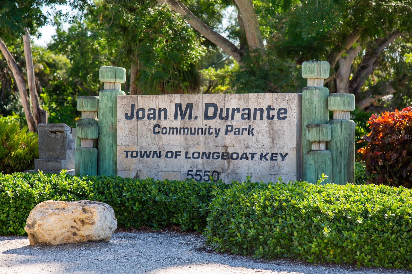 BAILEY-DOBSON - Land