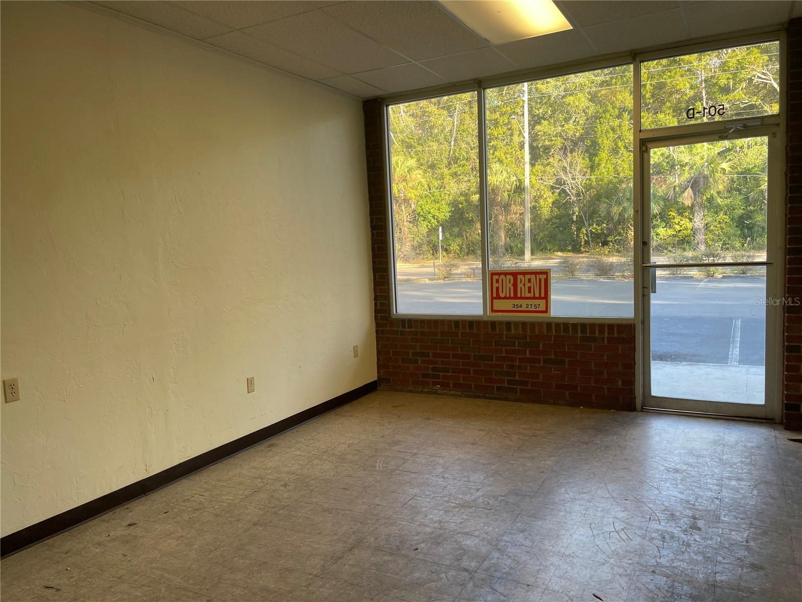 LUCILE COURT - Commercial Lease