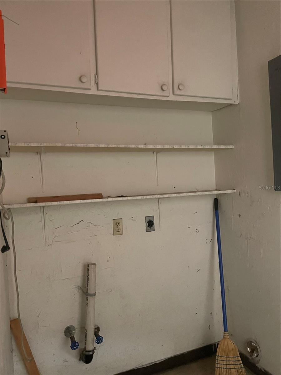 LUCILE COURT - Commercial Lease