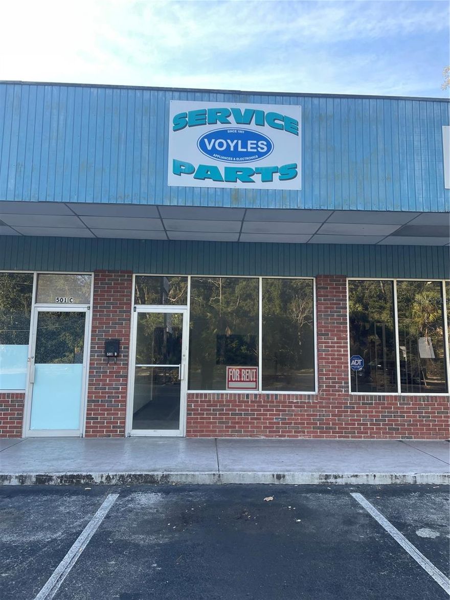 Are you looking for a place not to big, with front and rear entrances, plenty of parking and on a heavily traveled road?   Then you have found it!   Come make your dreams come true with this 1000+ sq ft space already set up with office, storage, kitchen, bathroom, reception counter and rear loading.  Lots of parking and two spaces for your signs.   Oh and did I mention that hidden away in the walls it is already plumbed for a beauty, barber or pet grooming shop?   Call or text me today to see what could be the end of your search and the key to making your dreams a reality.
