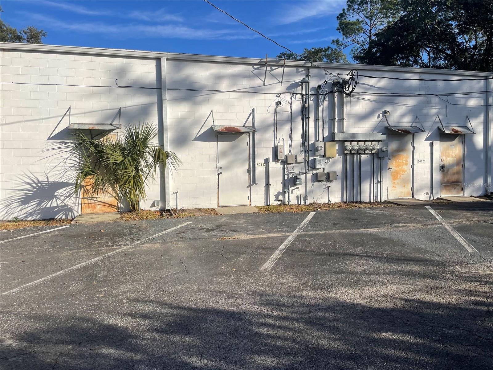 LUCILE COURT - Commercial Lease