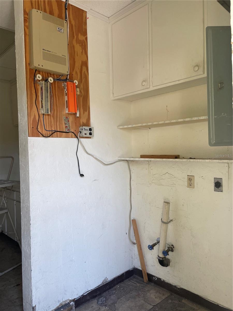 LUCILE COURT - Commercial Lease