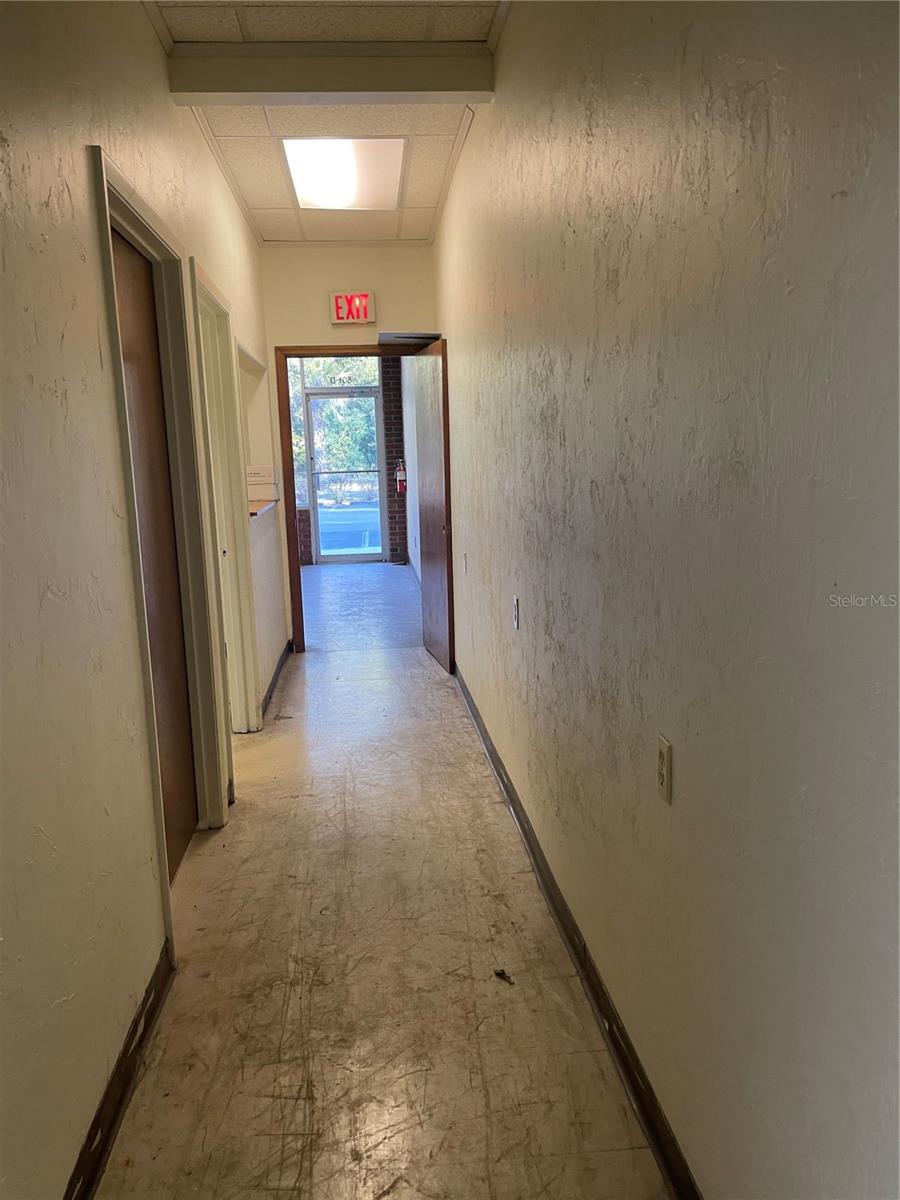 LUCILE COURT - Commercial Lease