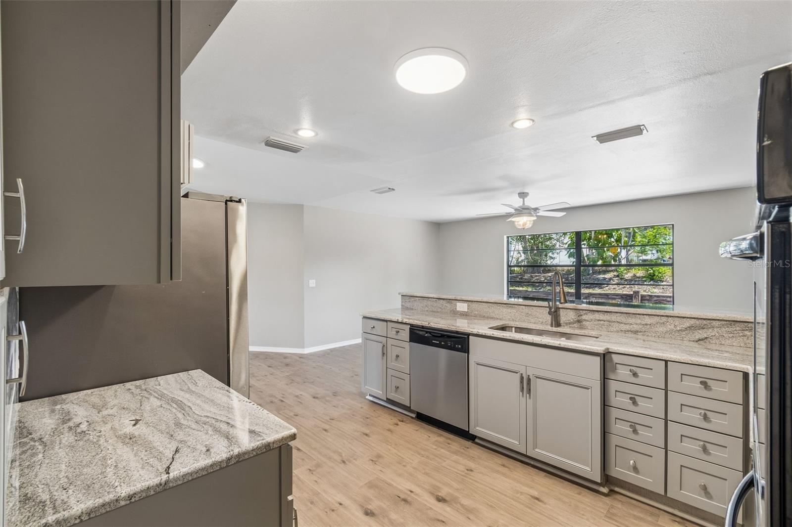 ORCHID LAKE WEST - Residential