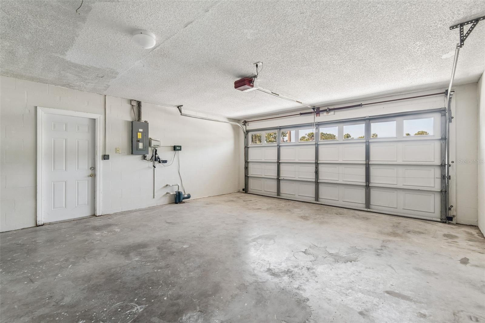 ORCHID LAKE WEST - Residential