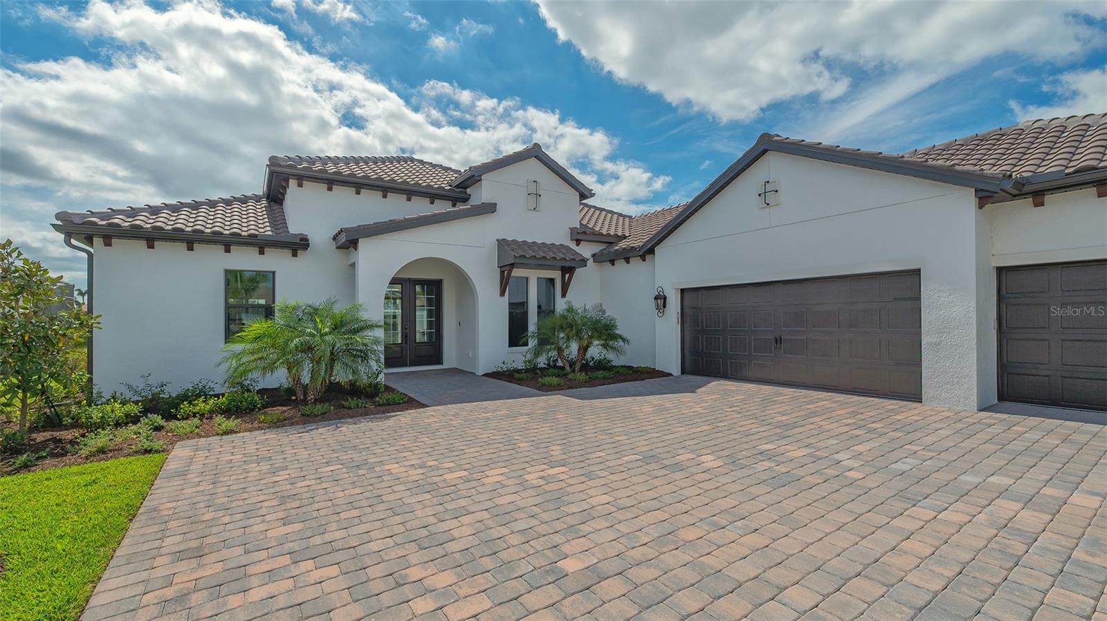 10629 NICKLAUS COURT