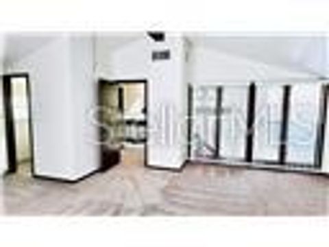 Tiny photo for 409 S Dixie Avenue, Fruitland Park, FL 34731 (MLS # O6406459)