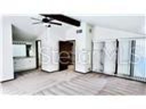 Tiny photo for 409 S Dixie Avenue, Fruitland Park, FL 34731 (MLS # O6406459)