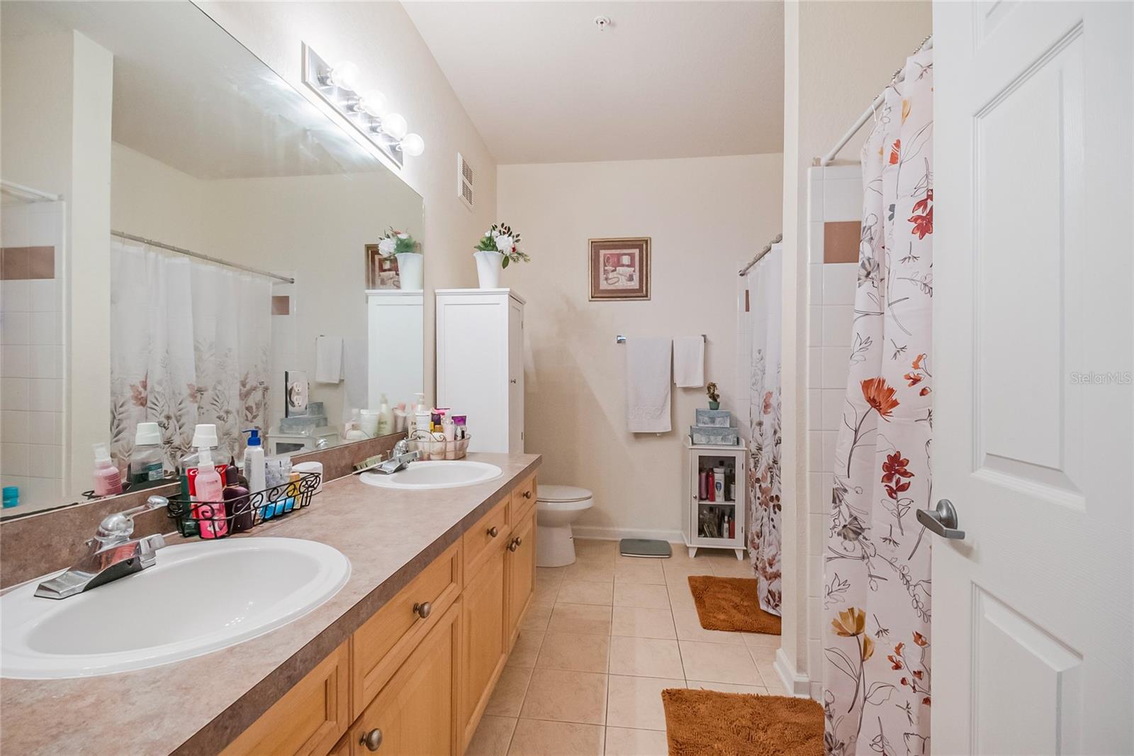 TERRACE RIDGE AT TOWN CENTER EAST A CONDOMINIUM - Residential