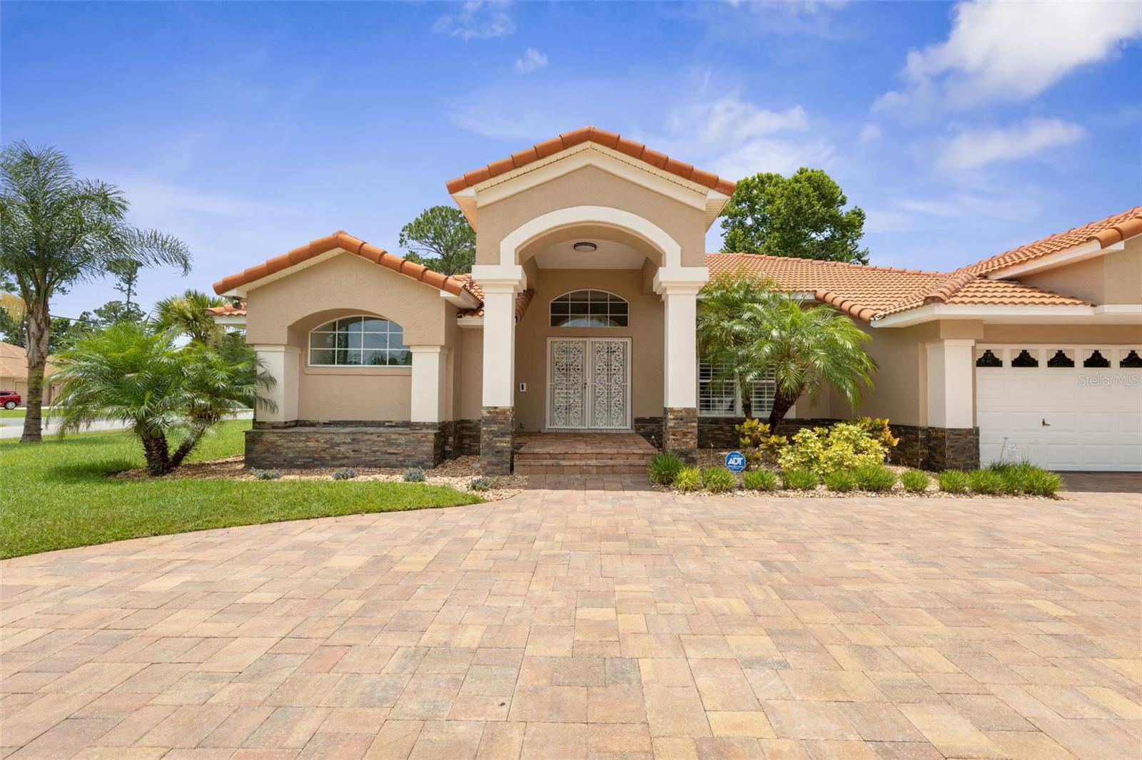 76 WOODLAWN DRIVE