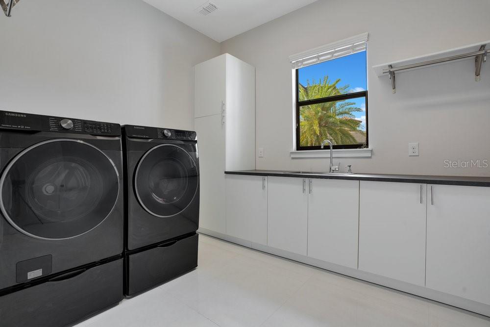 SIGNATURE LAKES PH 02 A B H I J - Residential