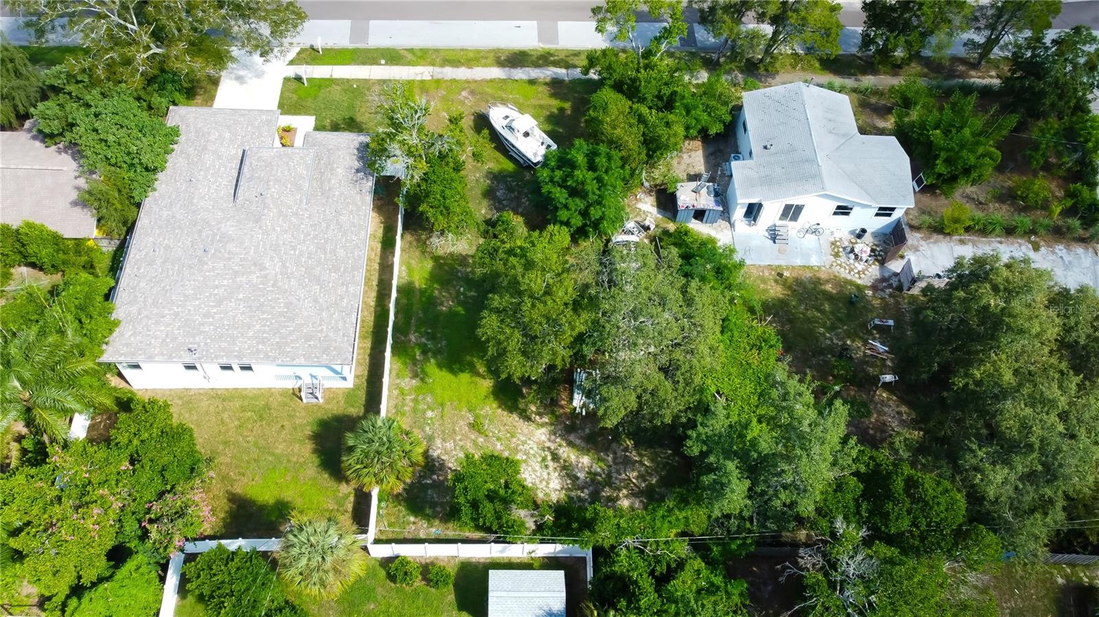 1308 E LEMON STREET