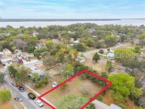 YOUNGS SUB DE LUXE - Land