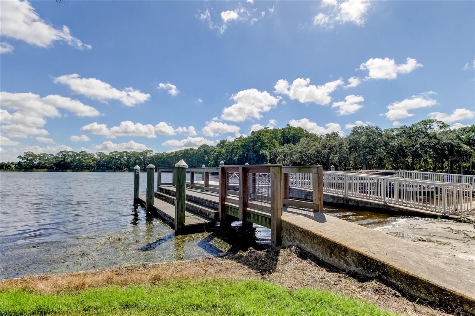 YOUNGS SUB DE LUXE - Land