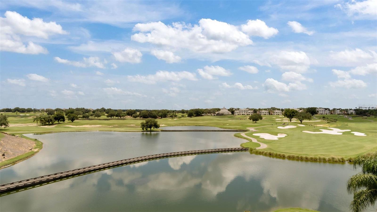 REUNION GRANDE CONDO - Residential